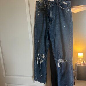 Abercrombie & Fitch The Mom High Rise Jeans